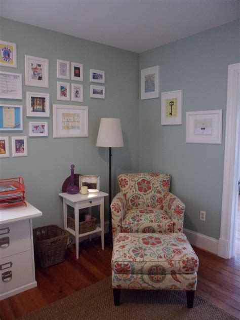 Reading nook... | Office gallery wall, Reading nook, Home decor