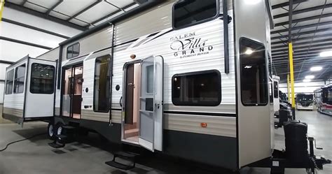 This Two Story Trailer Rv Looks Nicer Inside Than Most Apartments