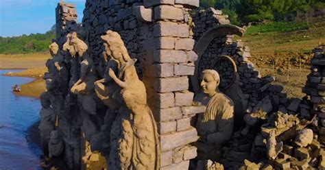 Buddha Statues Kadadora Temple Kothmale Srilanka Temple Temple In