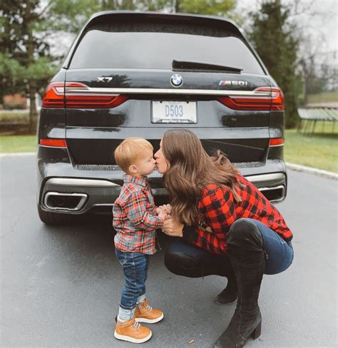 Get To Know The Car Mom Sales Advisor Instagram Influencer And Working Mom Car News