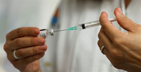 Tercera Dosis De Vacuna De Astrazeneca Es Un Refuerzo Efectivo