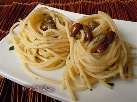 Infatti con la carne macinata si all'interno di questa guida vi insegnerò come cucinare 3 ricette veloci con la carne macinata. Spaghetti veloci, semplici e saporiti - PTT Ricette