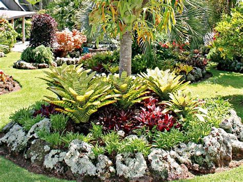 Pin On 46 Tropical Courtyard Garden Ideas Paradise