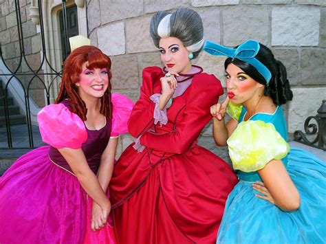 Disneyetorlando Anastasia Lady Tremaine And Drizella By Meeko
