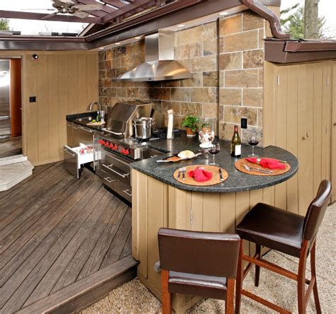 Designing The Ultimate Outdoor Kitchen