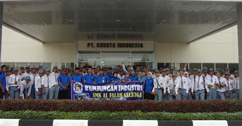 Gaji karyawan indomaret berdasarkan posisi dan tugasnya terlengkap dan terupdate 2020. Kunjungan Industri SMK Al Falah Salatiga - PT. Kubota Indonesia PT. Kubota Indonesia