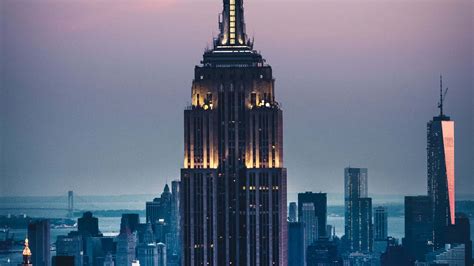 Download 1440p Empire State Building Background 2560 X 1440
