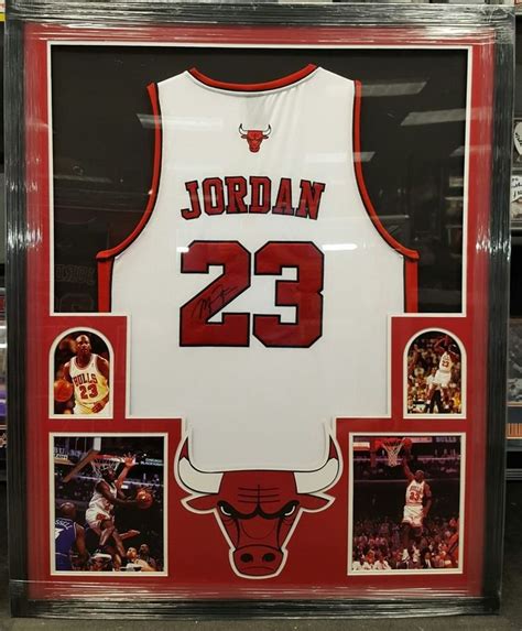 Michael Jordan Autographed White 23 Bulls Jersey Framed LOA Michael