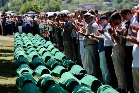 Bosnia & Herzegovina: Emotional scenes mark Srebrenica burials in Bosnia - The Muslim NewsThe ...