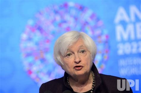 Photo Janet Yellen Speaks At Press Conference At Imf Hq In Washington