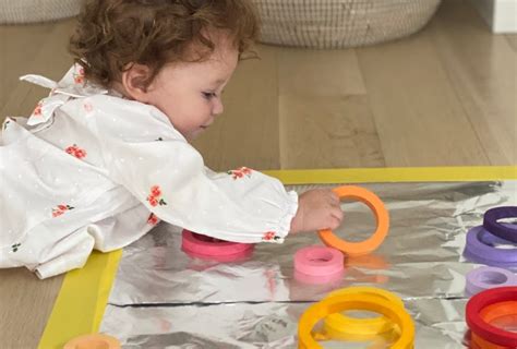6 Diy Sensory Activities For Infants And Toddlers Little Spoon