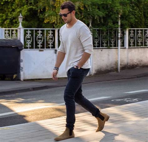 The boot's been rocked by musicians like kanye west, harry styles, and lenny kravitz, and it'll put some extra check out our favorite chelsea boots for men, along with some simple styling tips. What to Wear with Tan Shoes | Chelsea boots outfit ...