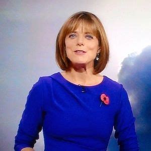 Lear began her career as a weather presenter at central television in 1992 and then spent two years at lbc in london. Louise Lear | Bbc weather, Bbc world news, News presenter