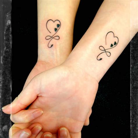 50 Delicate And Small Mother Daughter Tattoo Ideas To Celebrate Your