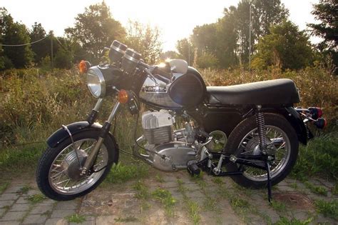 Mz ts 250 motorcycle brandnew spare parts, online sales site. MZ TS 250/0 Baujahr 1976 / wurde 2012 vollständig ...