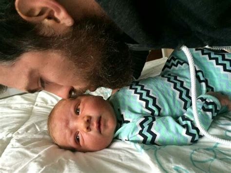 In april 2011, it was announced that two shows in texas would be postponed due to the birth of his second child, a son named maxwell. From Scott Avett's twitter..... welcome new baby boy Avett ...