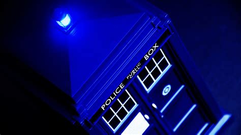 Doctor Who The Doctor Tardis Tv Wallpapers Hd Desktop And Mobile