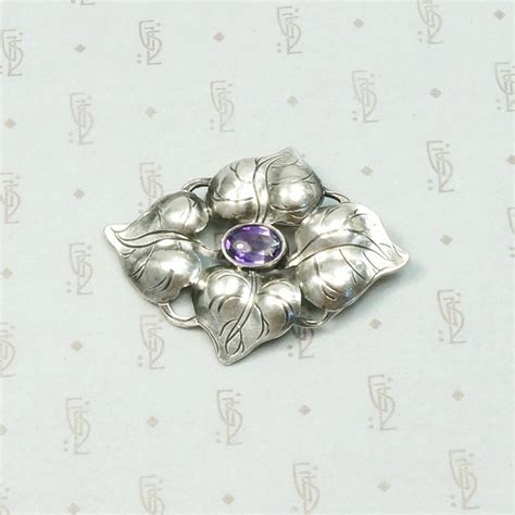 Kalo Puffy Pin With Amethyst Gem Set Love