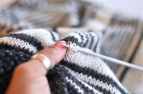 Learn about how to use short rows in knitting patterns. Very helpful after German Short Rows to even stitches out ...