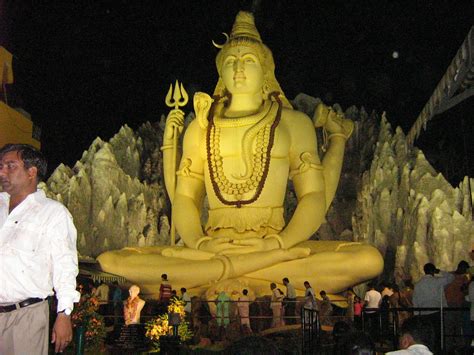 Lord Shiva Night View At Kemp Fort Bangalore Flickr