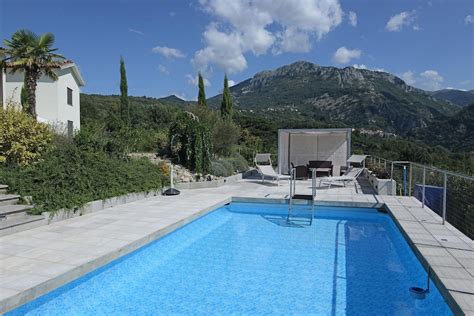New Wonderful 2 Bedroom House Private Pool Stunning Mountain Views