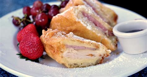 The 33 Best Foods to Eat in Disneyland Resort in Anaheim - Eater LA