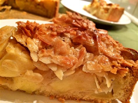 Das rezept für diesen apfelmuskuchen habe ich von meiner schwester bekommen. Apfelkuchen mit Mandel-Knusper-Decke | Feinkostpunks.de
