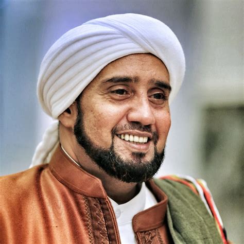 Habib Syech Bin Abdul Qodir Assegaf Spotify