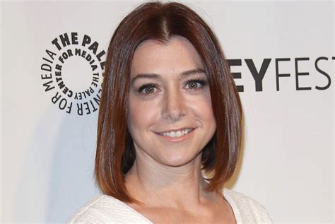 Alyson Hannigan Named New Host Of ‘penn And Teller Fool Us On The Cw Tvline