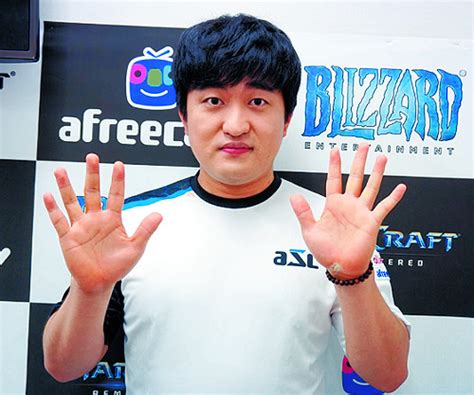 바로 이번 담원 대 g2에 갈려있는 겁니다. 국민일보