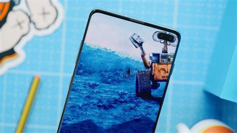 Best Samsung Galaxy S10 S10 Plus Wallpapers To Hide Camera Cutout