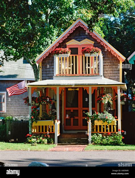 Usa Mass Marthas Vineyard Oak Bluffs Gingerbread House Stock Photo Alamy