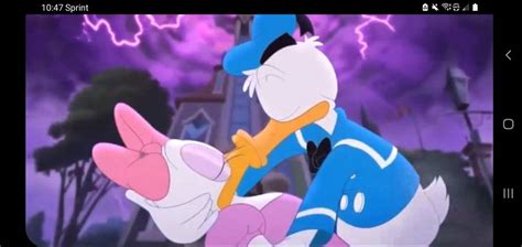 Donald Duck And Daisy Duck Kissing