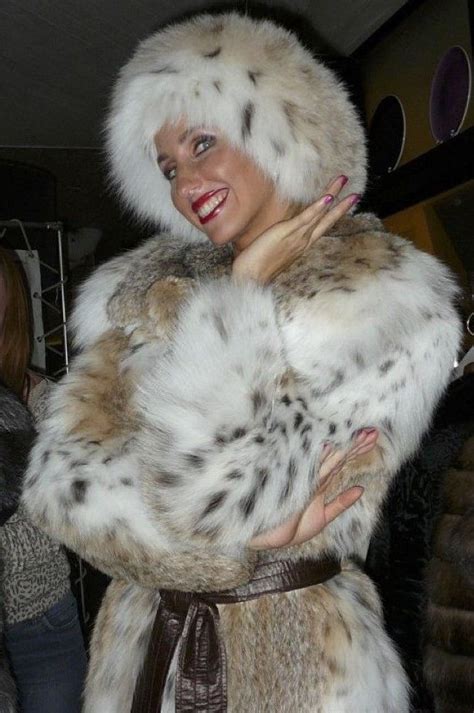 Pin By Steve Scanlon On Pretty Furs I Like Girls Fur Coat Fur Coat