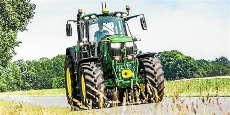 Tracteurs Agricoles Le Choc Des Titans Économie Le Télégramme
