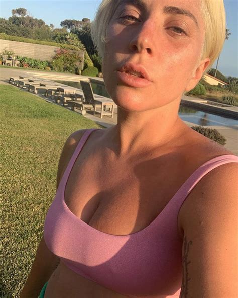 Lady Gaga Shows Off Glowing Skin In Rare Make Up Free Selfie Capital