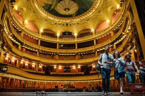 Palais garnier, opéra bastille, 3e scène. With Acrobats and Cake, a Paris Opera Celebrates Its ...