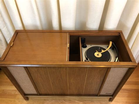 Vintage Midcentury Tube Amplified Record Player By Magnavox Refurbishe
