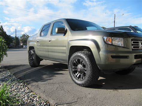 Nik and nancy take a look at the brand new 2010 honda ridgeline. Lookathatvan 2006 Honda RidgelineRTL Pickup 4D 5 ft Specs ...