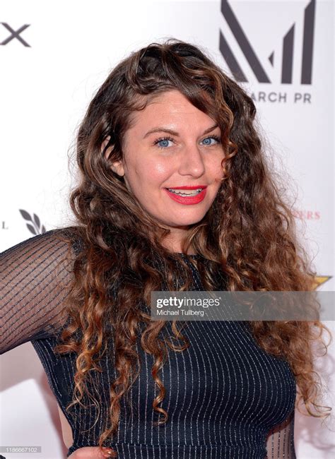 Actress Wren Barnes Attends The Kash Hovey And Friends