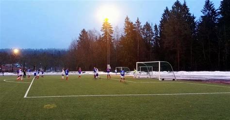 Vi har et flott uteområde med kirke og park i skolegården. Utviklingsavdelingen er i gang! / Vålerenga