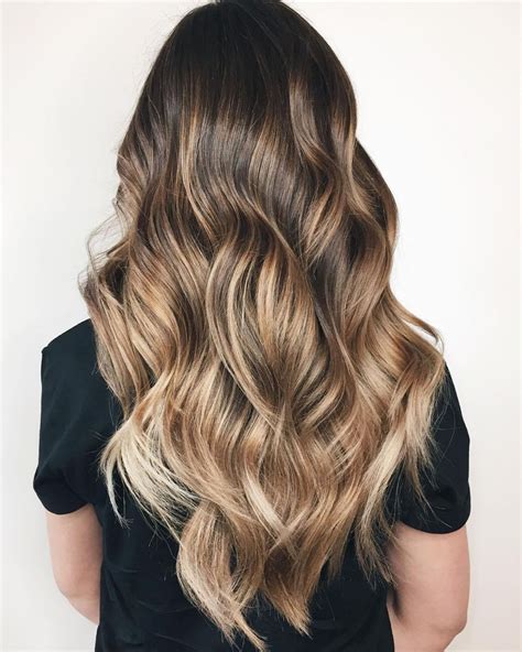 20 Natural Looking Brunette Balayage Styles Con Imágenes Mechas