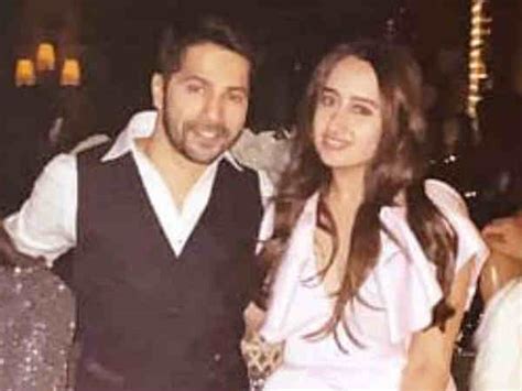 Bollywood actor varun dhawan and natasha dalal during their wedding ceremony at alibaug in mumbai on jan. वरूण धवन और नताशा दलाल मार्च में थाईलैंड में लेंगे सात ...