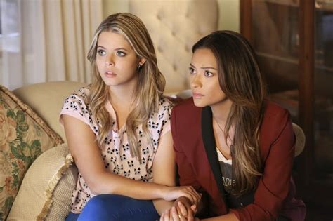 Alison Dilaurentis And Emily Fields Pretty Little Liars Biggest Tv