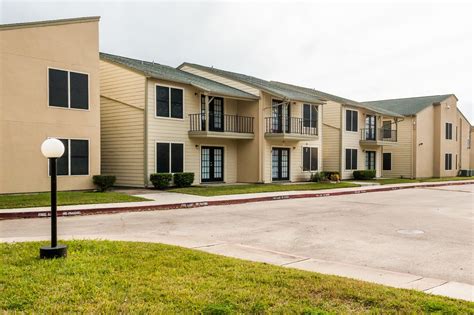 Fox Run Apartments | 2008 Sam Houston Drive, Victoria, TX 77901 | USDOH.org