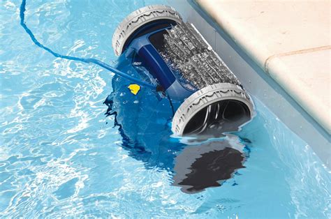 robotic pool cleaner maintenance tips 2022