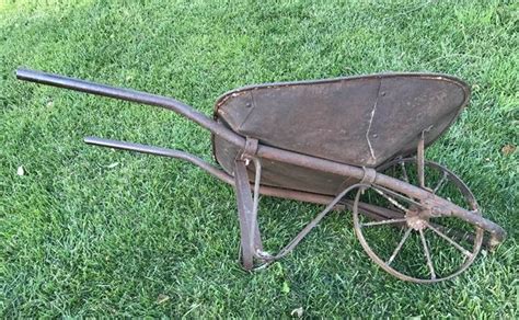 Antique Wheelbarrow Farm Work Or Display Spoke Wheel Barrel Nex Tech