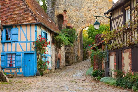 These Are The Best Small Towns Near Paris That You Cannot Miss World