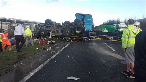 Citeste acum toate articole despre accident a1 pe digi24.ro. Lorry driver jailed after fatal A1 crash