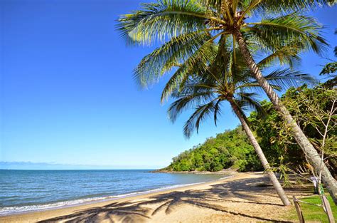 The 7 Best Beaches Near Cairns